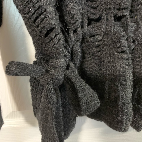 BCBG Oversized Knit Sweater Size:S - Picture 2 of 5